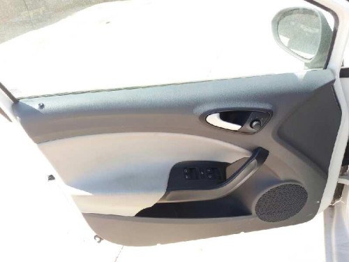 SEAT IBIZA BERLINA (6J5) — vehículo donante para recambios 
