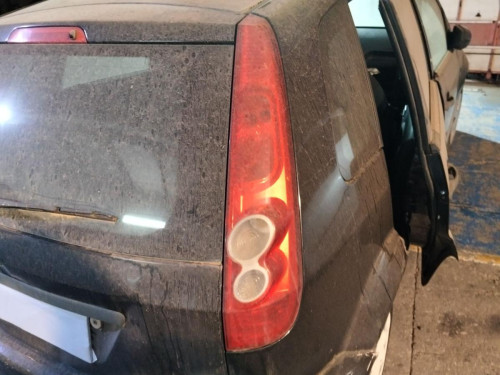 PILOTO TRASERO DERECHO Ford FIESTA (CBK) 