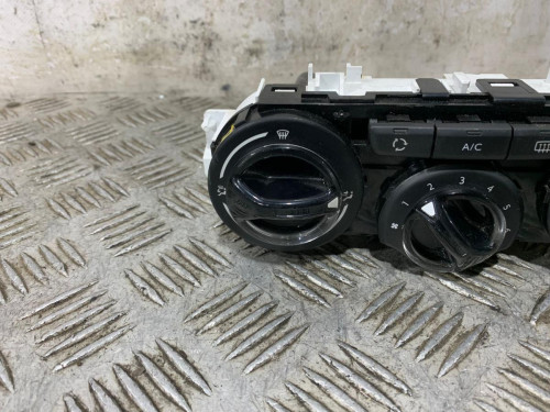 MANDO CALEFACCION / AIRE ACONDICIONADO 