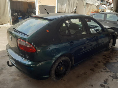 SEAT LEON (1M1)