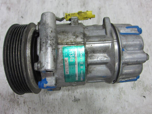  COMPRESOR AIRE ACONDICIONADO 