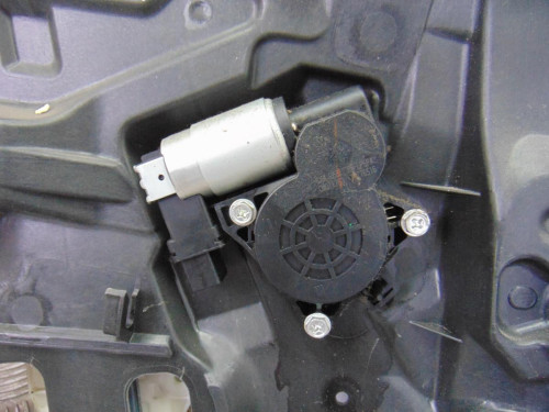  ELEVALUNAS DELANTERO IZQUIERDO MAZDA 3 BERLINA (BK) 