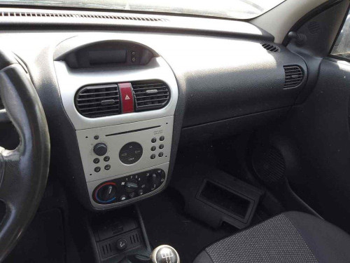 OPEL CORSA C — vehículo donante para recambios 