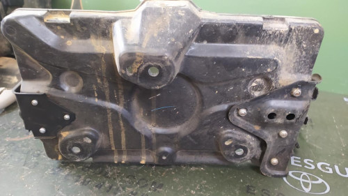 SOPORTE BATERIA Mitsubishi MONTERO (V80/V90) 