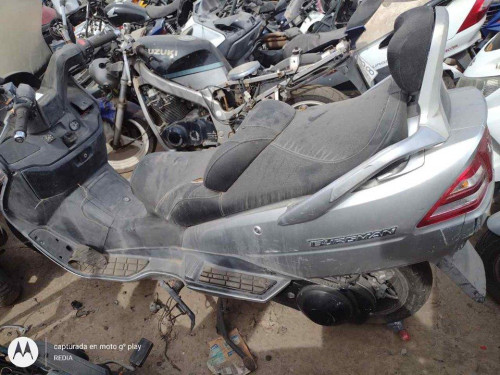 SUZUKI BURGMAN 200 / 250 — автомобиль-донор на запчасти 