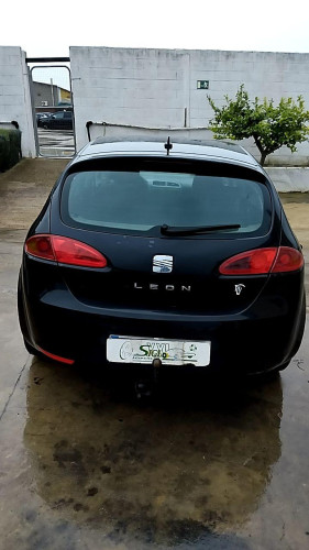 Seat Leon (1P1)(05.2005->) Sport — vehículo donante para recambios 
