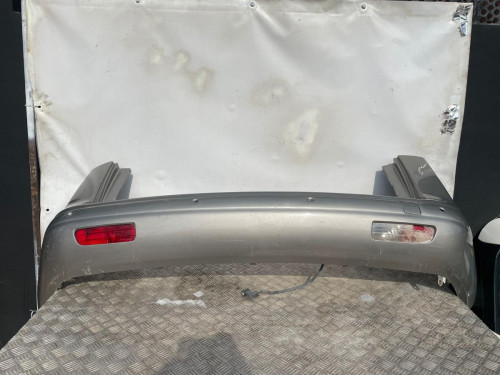 PARAGOLPES TRASERO 