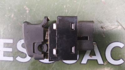 MANDO ELEVALUNAS TRASERO IZQUIERDO, Kia, CARENS (RS)