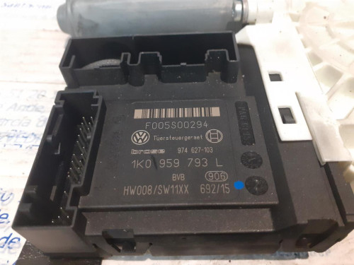  MOTOR ELEVALUNAS DELANTERO IZQUIERDO 