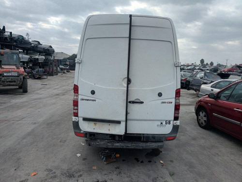 MERCEDES-BENZ SPRINTER II JAMES COOK (906) 