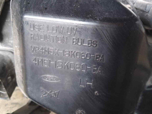 FARO IZQUIERDO Ford FOCUS BERLINA (CAP) 