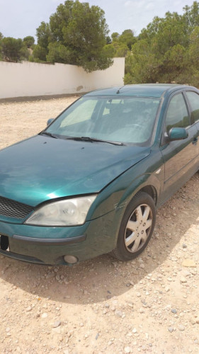 FORD MONDEO BERLINA (GE) — vehículo donante para recambios 