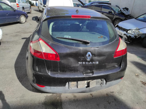 RENAULT MEGANE III BERLINA 5P — vehículo donante para recambios 