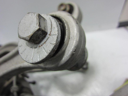  BRAZO SUSPENSION SUPERIOR TRASERO DERECHO 