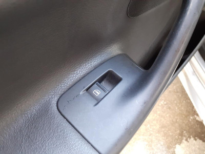 MANDO ELEVALUNAS DELANTERO DERECHO, VOLKSWAGEN, GOLF V (1K1)(10.2003)