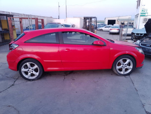 OPEL ASTRA H GTC — vehículo donante para recambios 