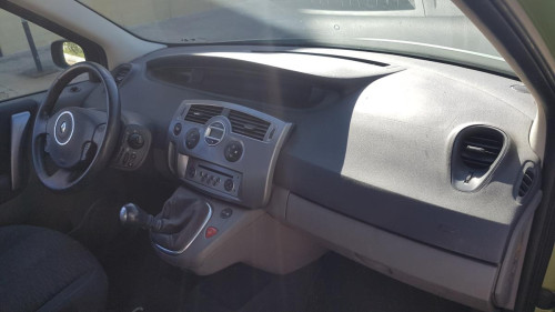  Renault Scenic II (JM)(2003->) SIN IDENTIFICAR 