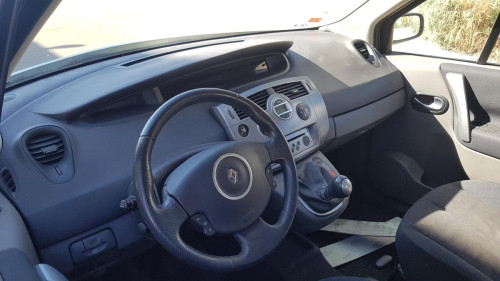  Renault Scenic II (JM)(2003->) SIN IDENTIFICAR 