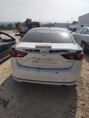 TOYOTA AVENSIS (T27)