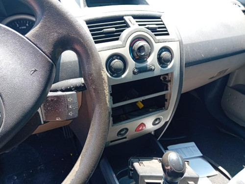 RENAULT MEGANE II BERLINA 5P — автомобиль-донор на запчасти 