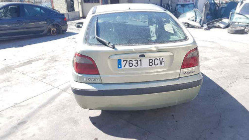 RENAULT MEGANE I CLASSIC (LA0) — vehículo donante para recambios 