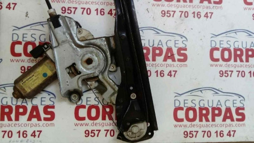 ELEVALUNAS DELANTERO DERECHO FORD FOCUS FAMILIAR (CAK) 