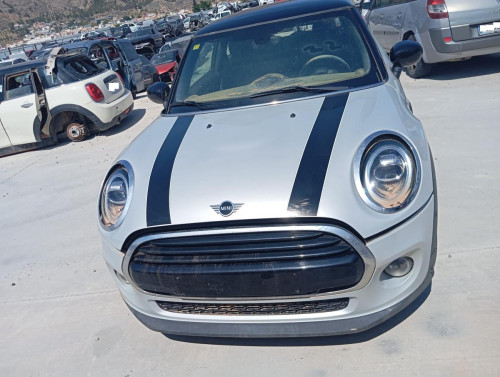  BMW MINI (F56) 