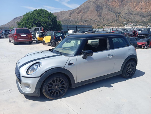  BMW MINI (F56) 