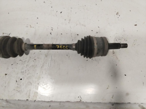 TRANSMISION DELANTERA IZQUIERDA KIA CARENS (UN) 