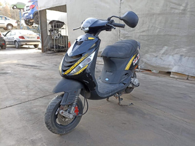 PIAGGIO (VESPA) ZIP