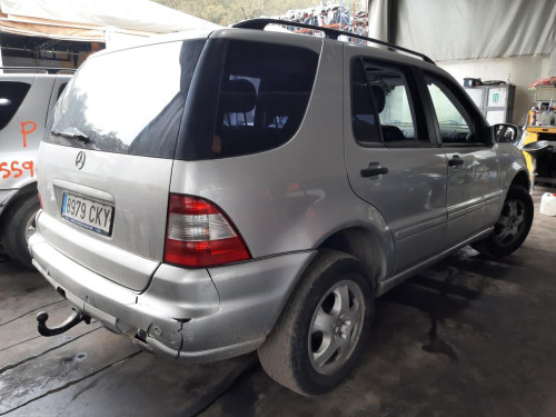  MERCEDES-BENZ CLASE ML (BM 163) 