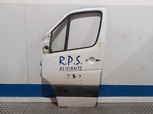 PUERTA DELANTERA IZQUIERDA Mercedes-Benz SPRINTER II JAMES COOK (906) 