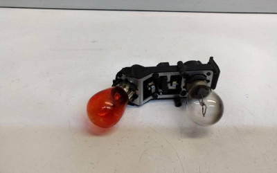 PORTALAMPARAS, Seat, LEON (1P1)