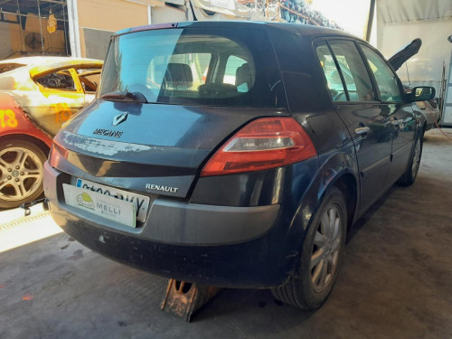 RENAULT MEGANE II BERLINA 5P — vehículo donante para recambios 