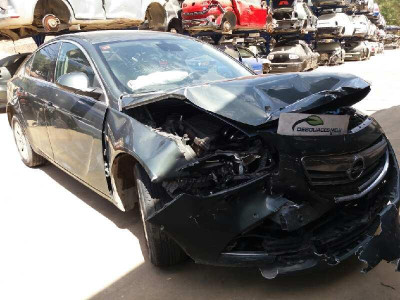 OPEL INSIGNIA BERLINA