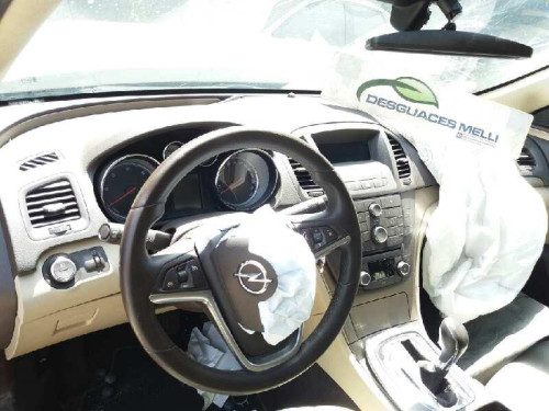  OPEL INSIGNIA BERLINA 