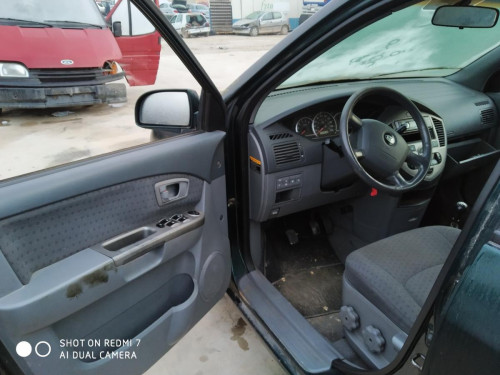 KIA CARENS (RS) 