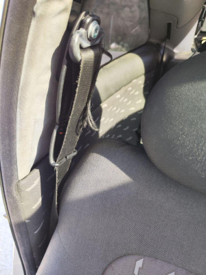 CINTURON SEGURIDAD DELANTERO DERECHO