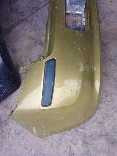 PARAGOLPES TRASERO 