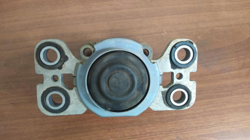 SOPORTE MOTOR IZQUIERDO LAND ROVER FREELANDER (LR2) 