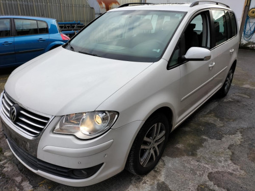  VOLKSWAGEN TOURAN (1T2) 
