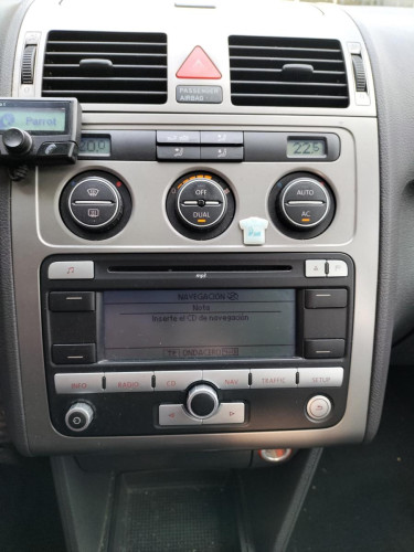  VOLKSWAGEN TOURAN (1T2) 
