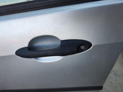 MANETA EXTERIOR DELANTERA IZQUIERDA