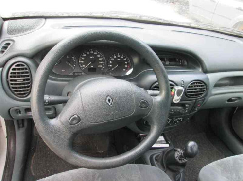  RENAULT MEGANE I BERL./ BERL. CON PORTÓN (BA0) 