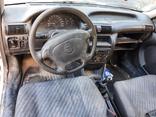  OPEL ASTRA F BERLINA 