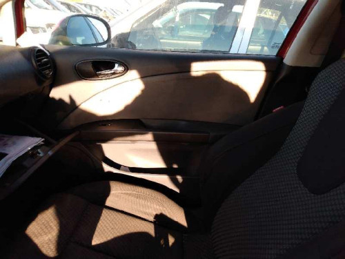  SEAT LEON (1P1) 
