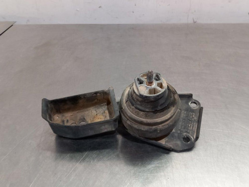  SOPORTE MOTOR DELANTERO 