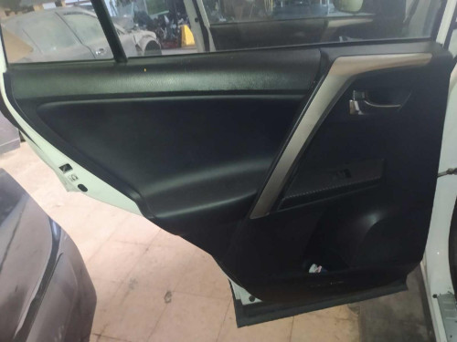 TOYOTA RAV4 (A4) — автомобиль-донор на запчасти 