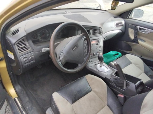  VOLVO S60 BERLINA 