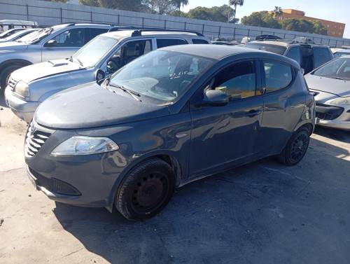  LANCIA YPSILON (402) 